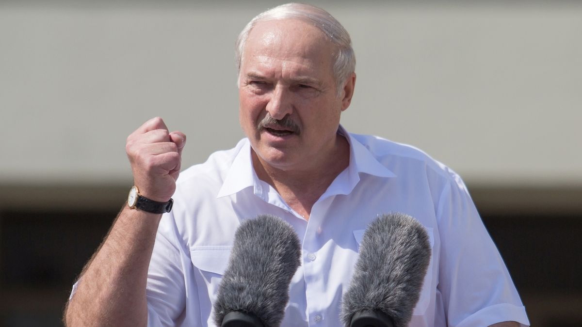 Lukašenko: žádná amnestie, plná imunita a nová ústava